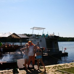 Корпоратив на берегу реки650